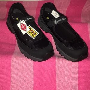 NAUTILUS - Women’s Steel Toe Shoes(NEW)